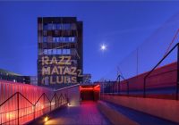 26-SALA RAZZMATAZZ